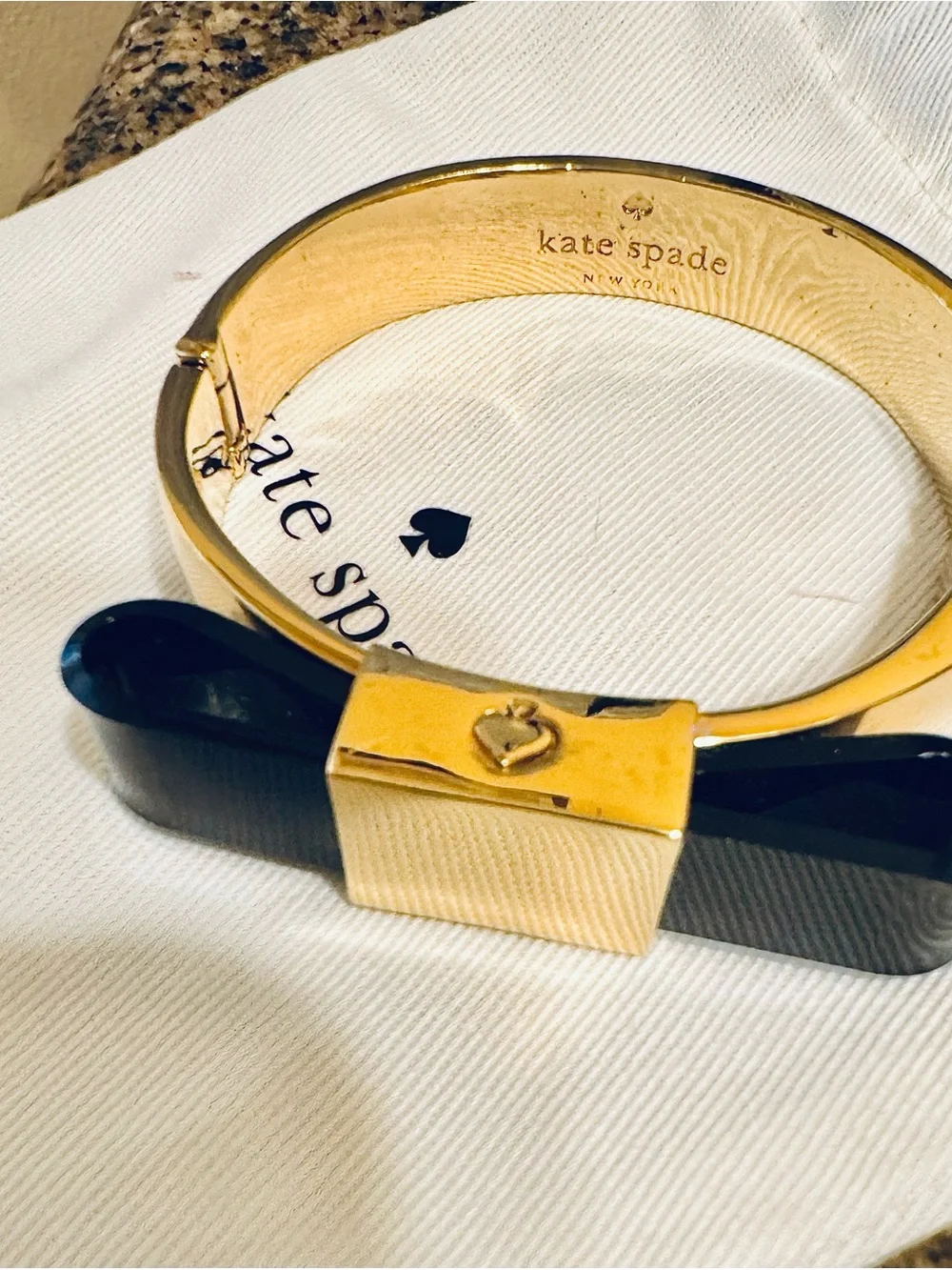 kate spade Black and Gold Bow Hinged Bracelet Bangle - Picture 2 of 8